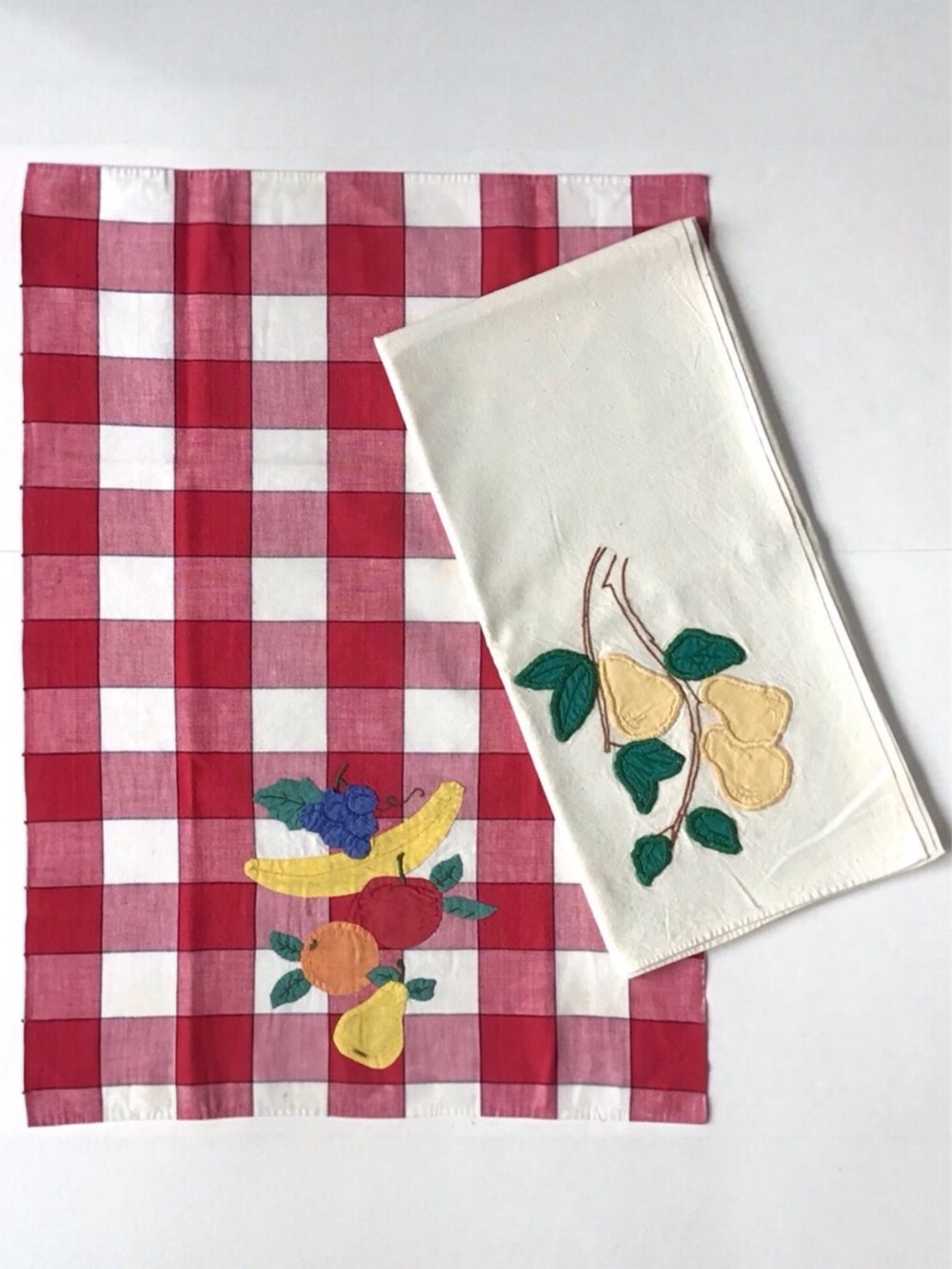 Vintage Hand Embroidered Applique Tea Dish Kitchen Towels Fruit Designs Set of 2
